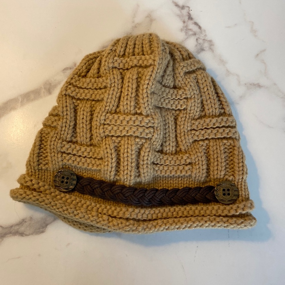 Adorbs Hat 🖤